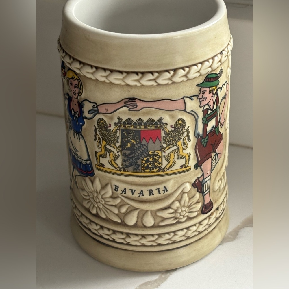Vintage 1982 Bavaria Mug 6”